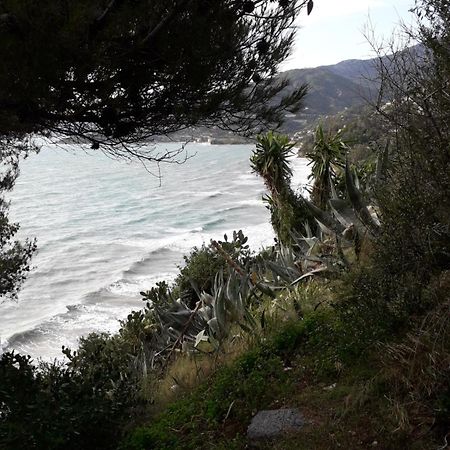 Ferienwohnung Carso 10 Ventimiglia Zimmer foto